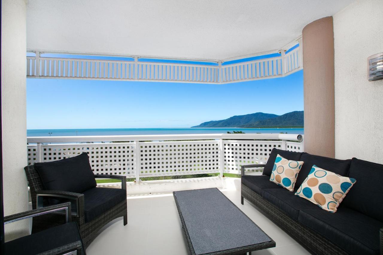 Cairns Luxury Seafront Apartment Exterior photo