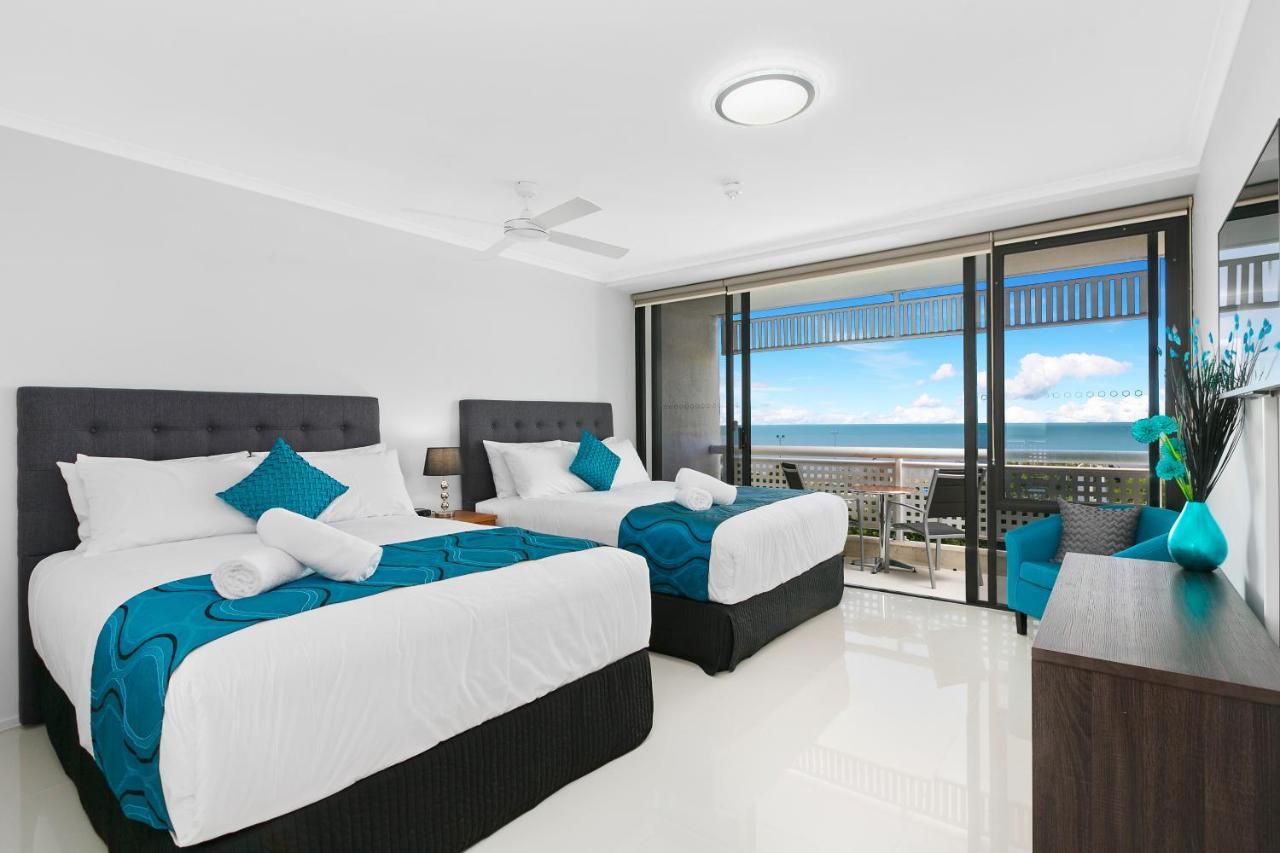 Cairns Luxury Seafront Apartment Exterior photo